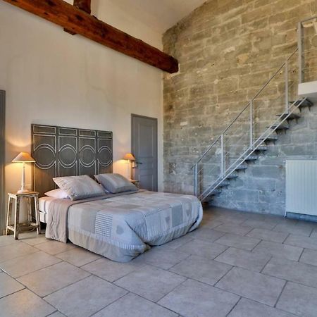 Le Posterlon Bed & Breakfast Caumont-sur-Durance Exterior photo